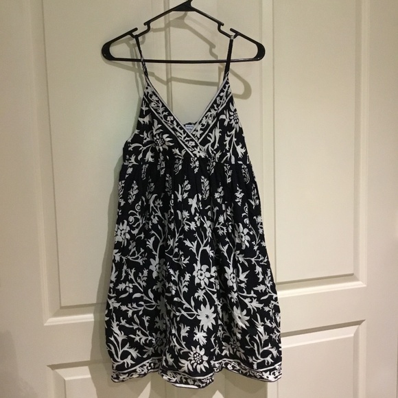 COTTON EXPRESS BLACK and WHITE SUMMER DRESS - Picture 1 of 5